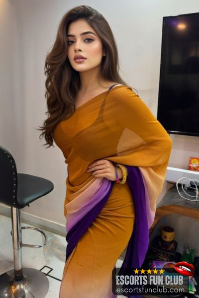 Aarti north indian escort Anjuna Goa