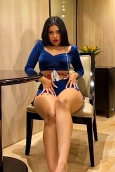 Aisha VIP escort Andheri Mumbai