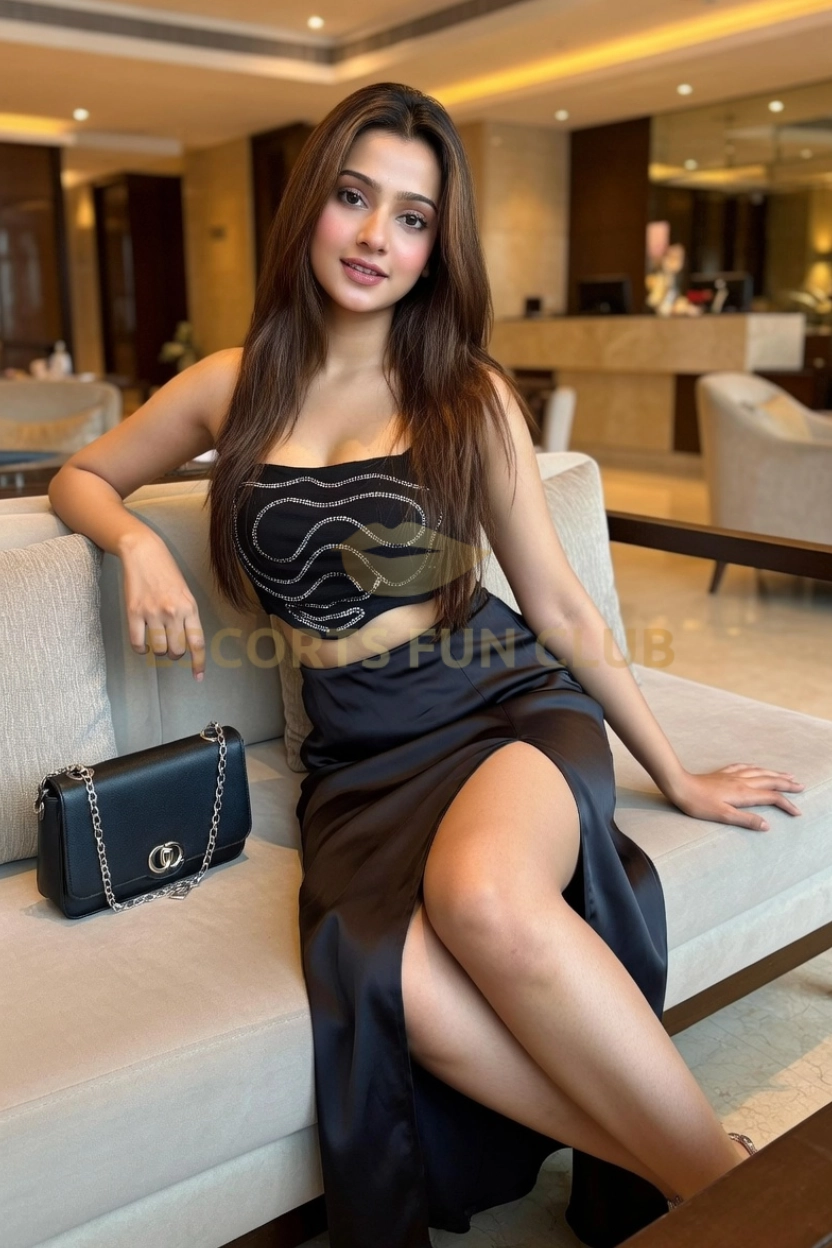Ananya - College Girl Escorts in Juhu Mumbai