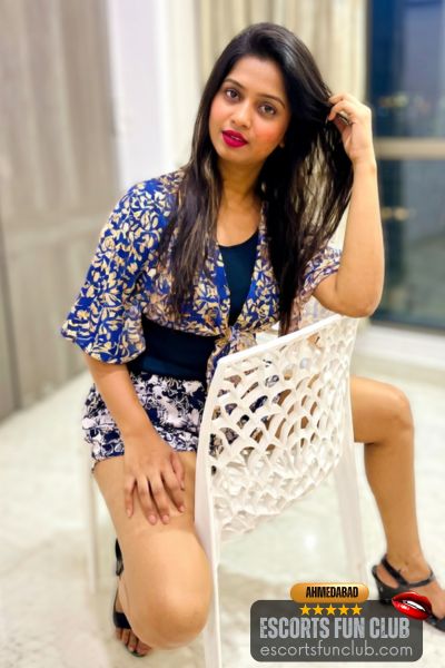 Ananya busty escort Thaltej Ahmedabad