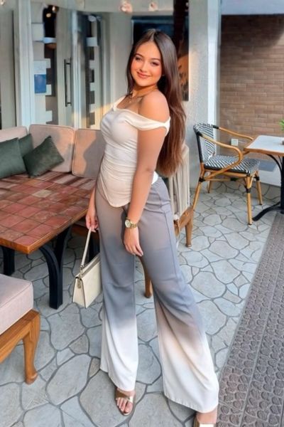 Anjali mumbai local call girl Bandra