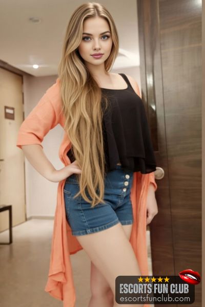 Daria affordable Russian call girl Panaji Goa
