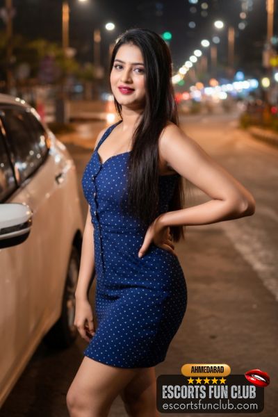 Deepika busty escort Satellite Ahmedabad