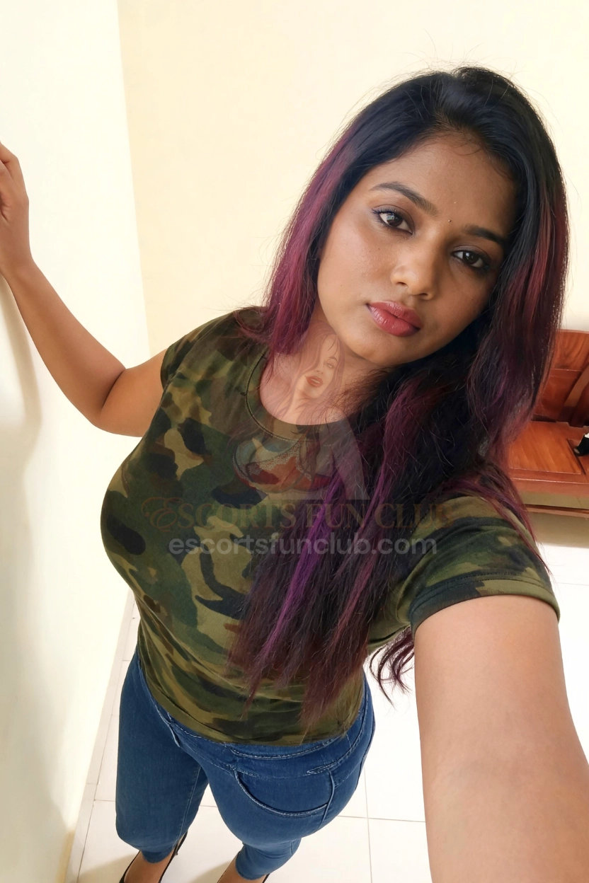 Divya - College Girl Mumbai