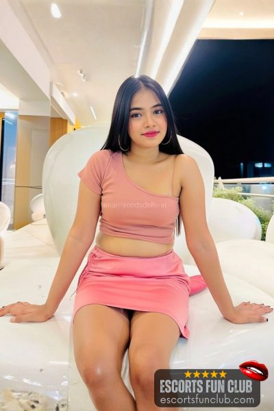 Diya GFE escort Athwalines Surat