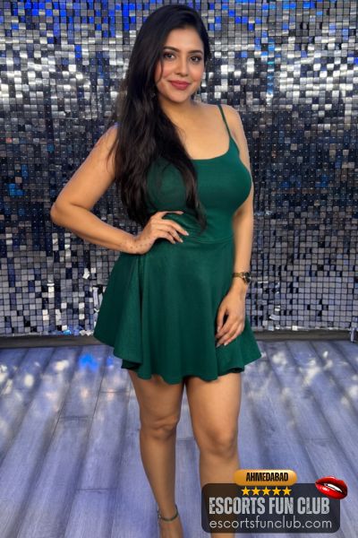 Diya young escort South Ahmedabad