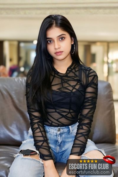 Hetal body massage escort Adajan Surat