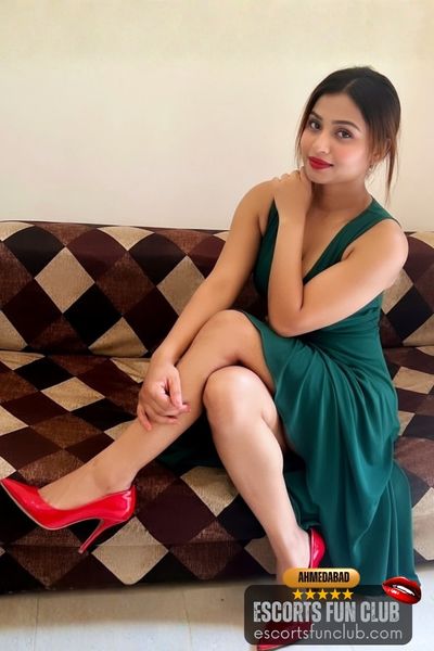 Ishita VIP escort CG Road Ahmedabad