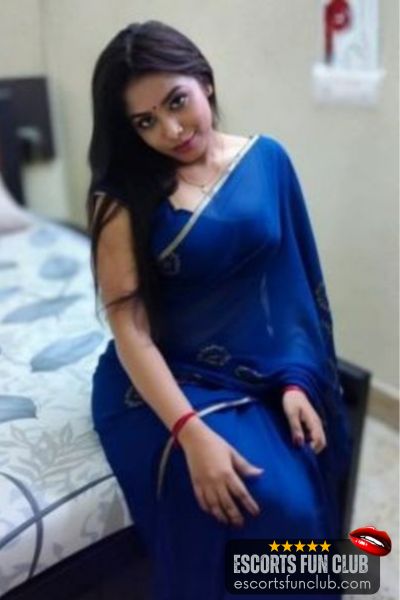 Kavya out call escort Adajan Surat