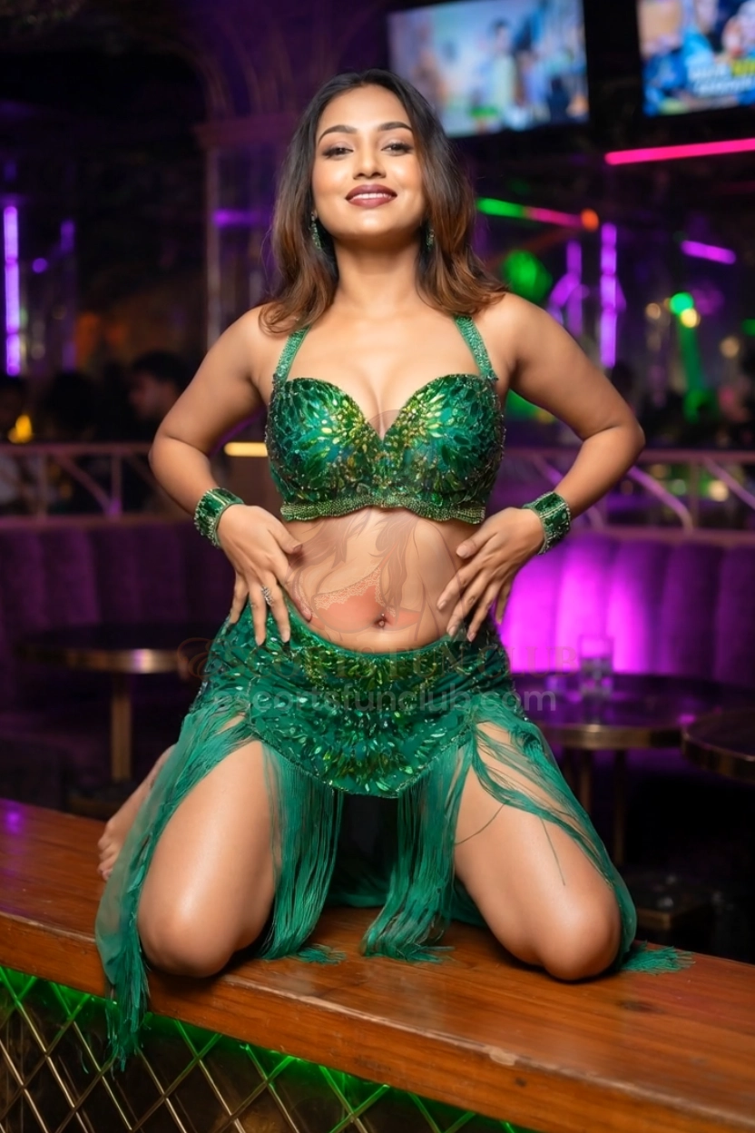 Kavya - Sensual Dancer Escort in Versova Mumbai
