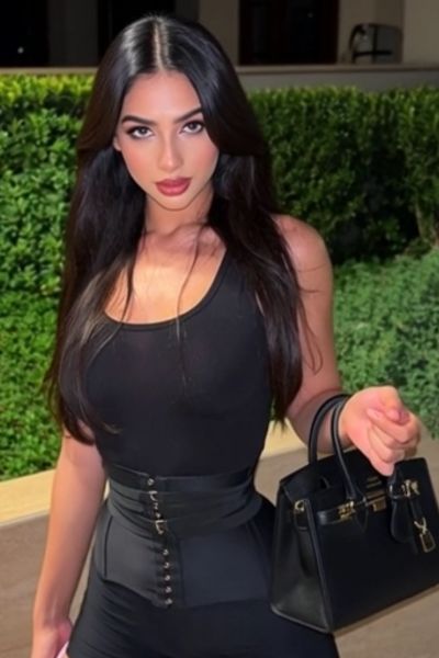 Mariam muslim escort Baner Pune