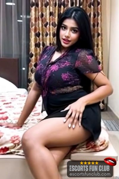 Meera south indian escort Gachibowli Hyderabad