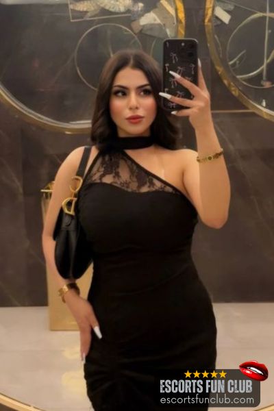 Megha in call escort Piplod Surat