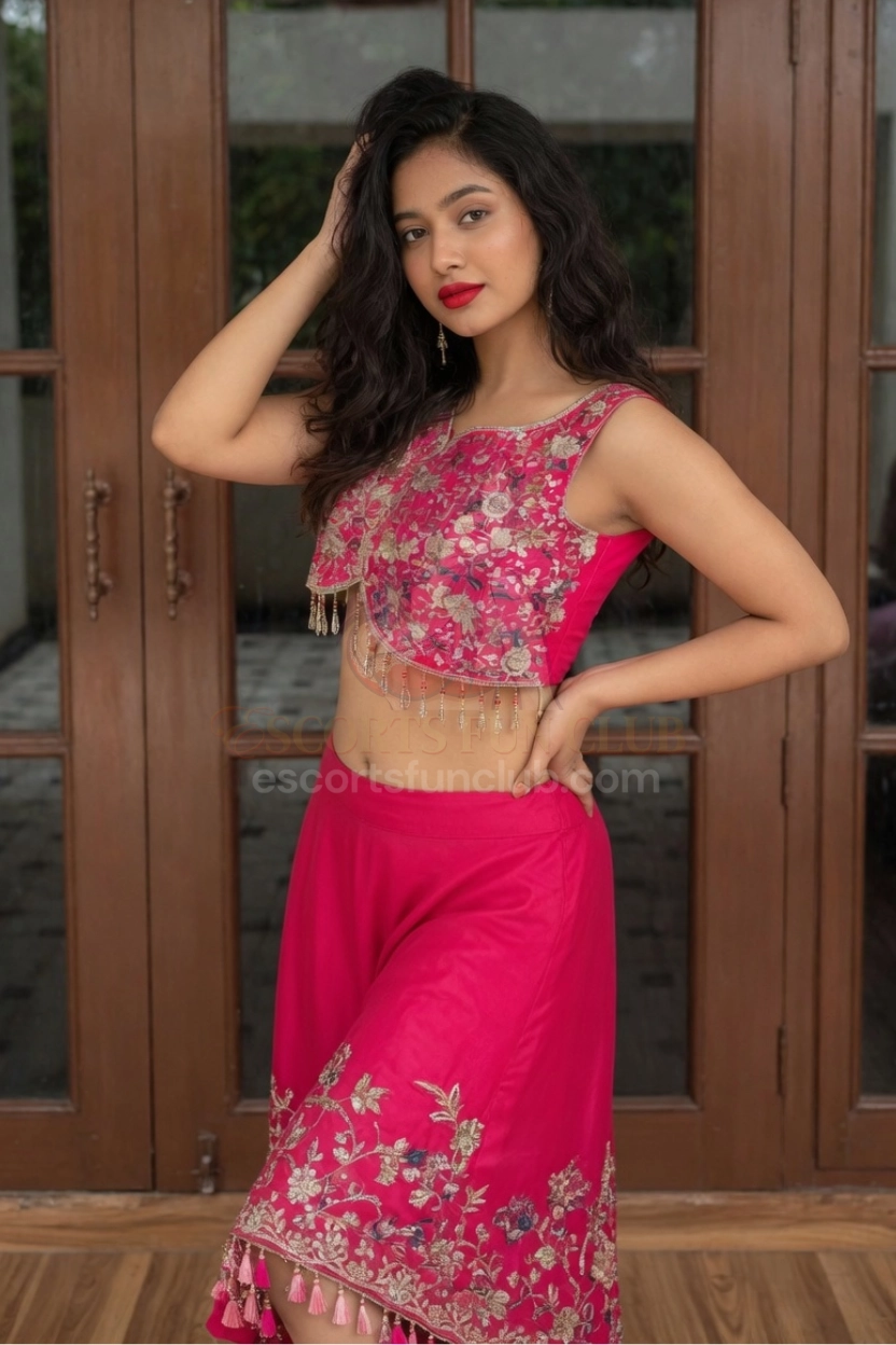 Priya - Young Punjabi Escort in Malad Mumbai