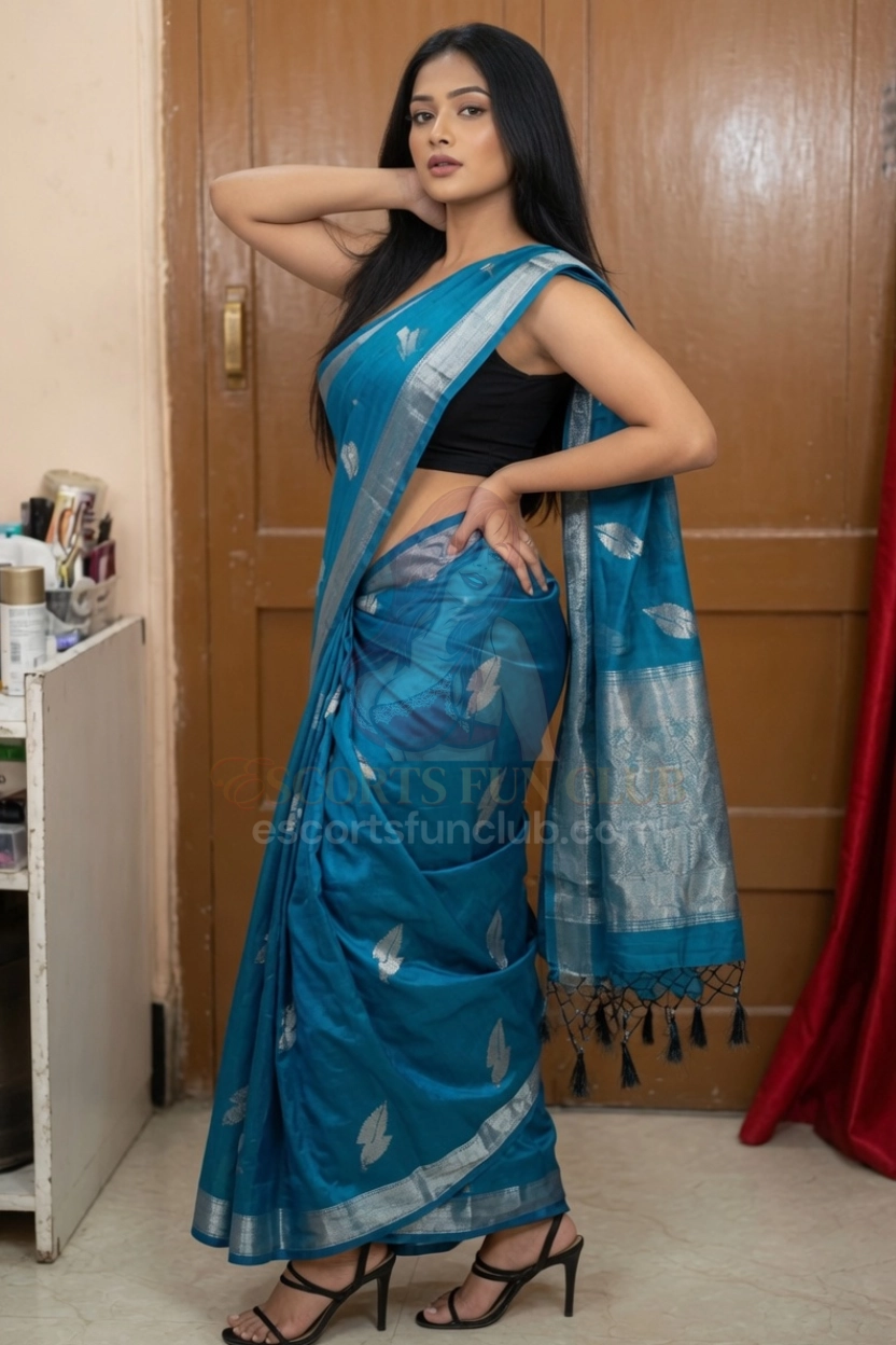 Rekha - Busty Passionate Bhabhi Thane