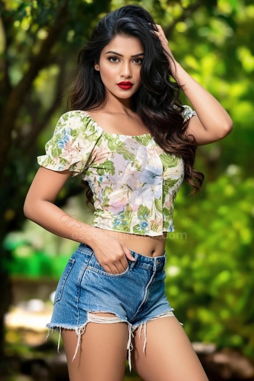Rhea - Modern Independent Escort Mumbai