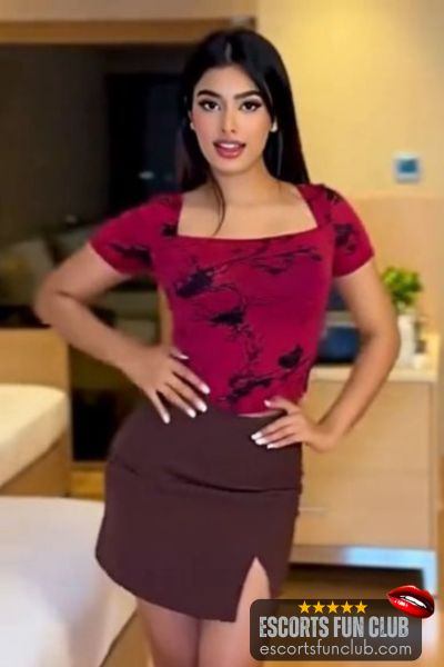 Ridhima college girl escort Athwa Surat