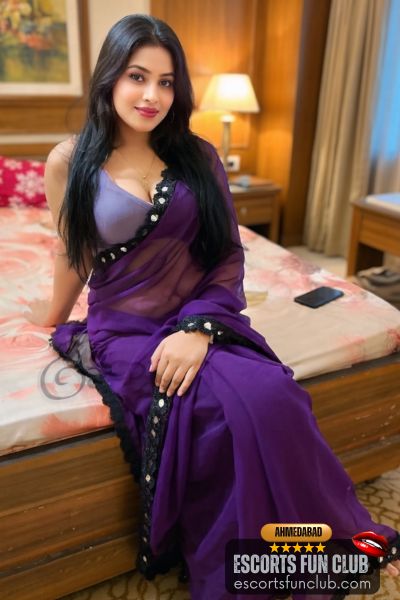 Ritu low rate call girl CG Road Ahmedabad
