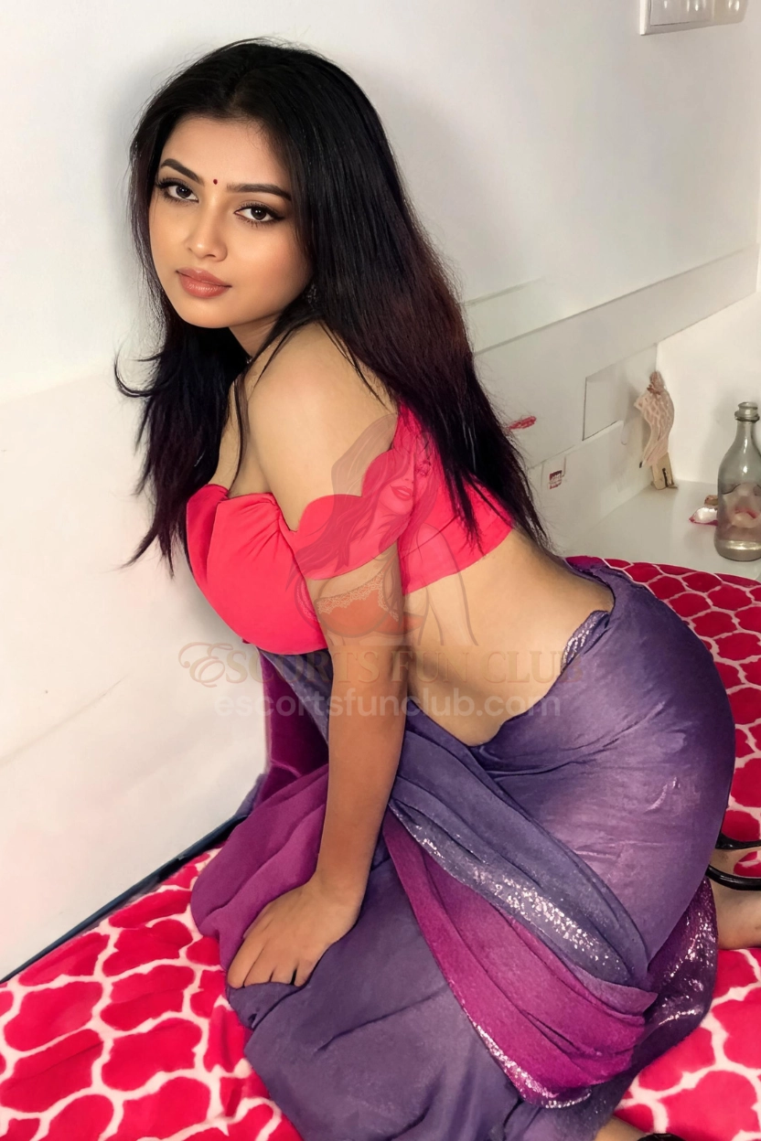 Ritu - Educated Housewife Escort Mumbai