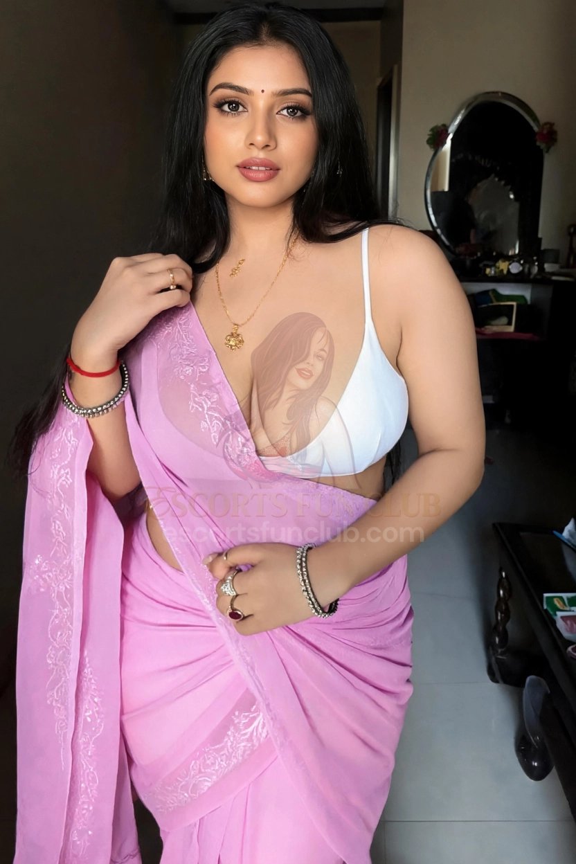 Ritu - Educated Housewife Escort in Powai Mumbai