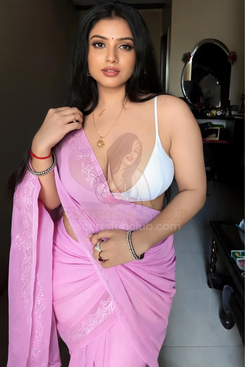 Ritu - Educated Housewife Escort in Powai Mumbai