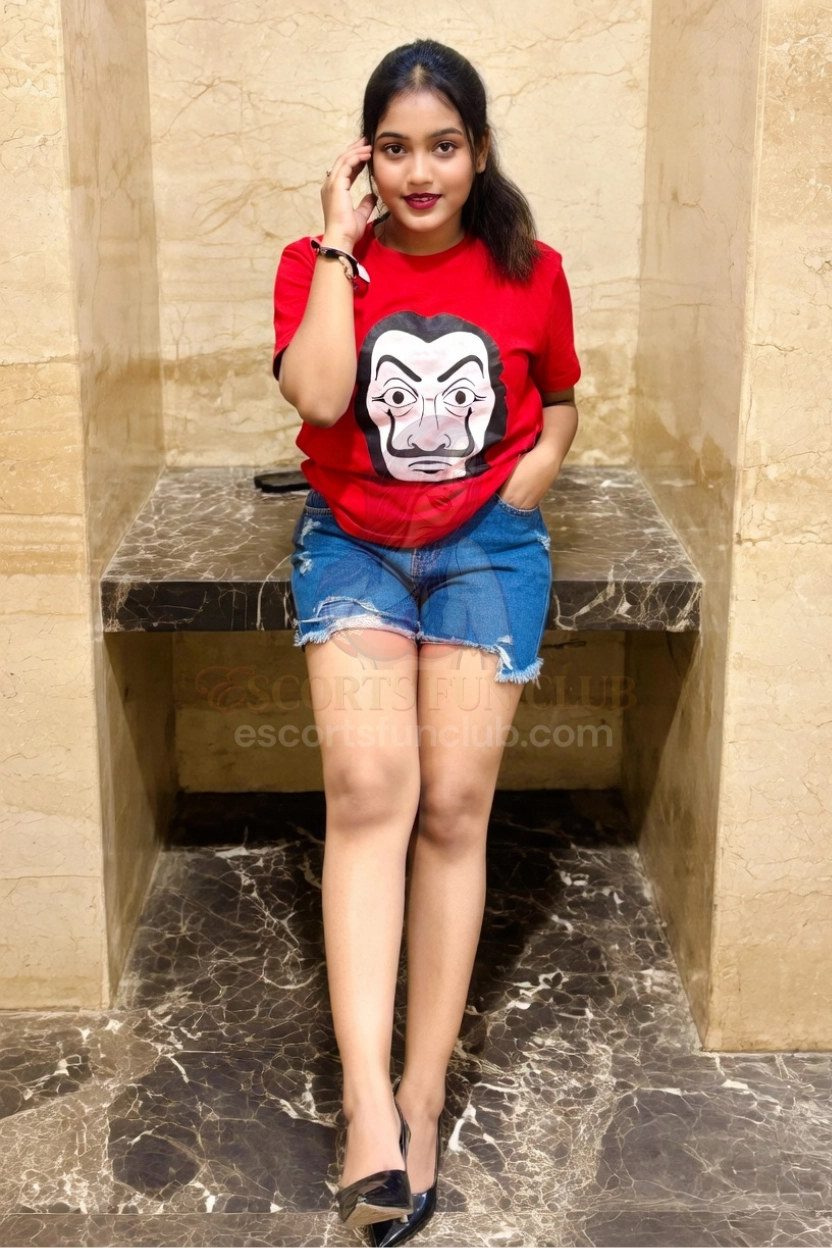 Riya - College Girl Mumbai
