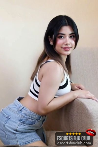 Saanvi model escort Gachibowli Hyderabad