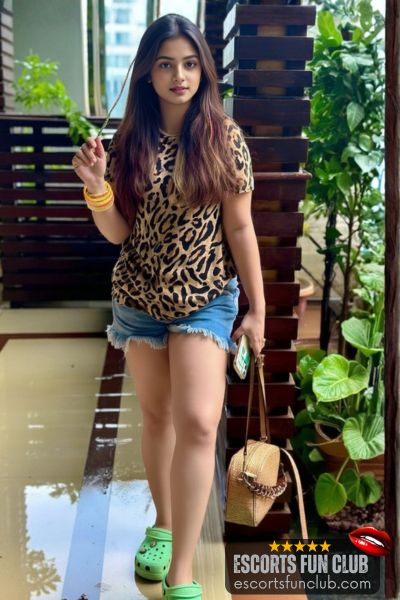 Saira gfe escort Ghod Dod Road Surat