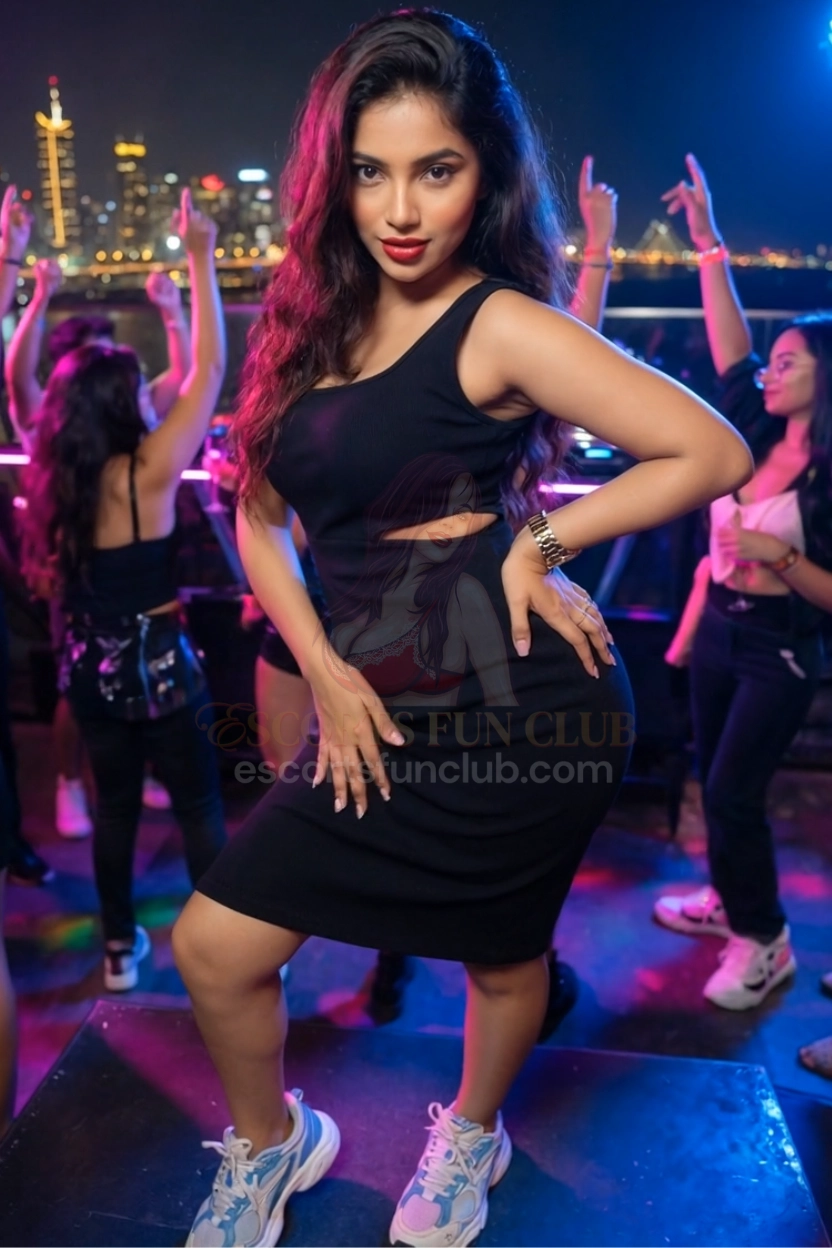 Suhana - Party Girl Escort in Chembur Mumbai