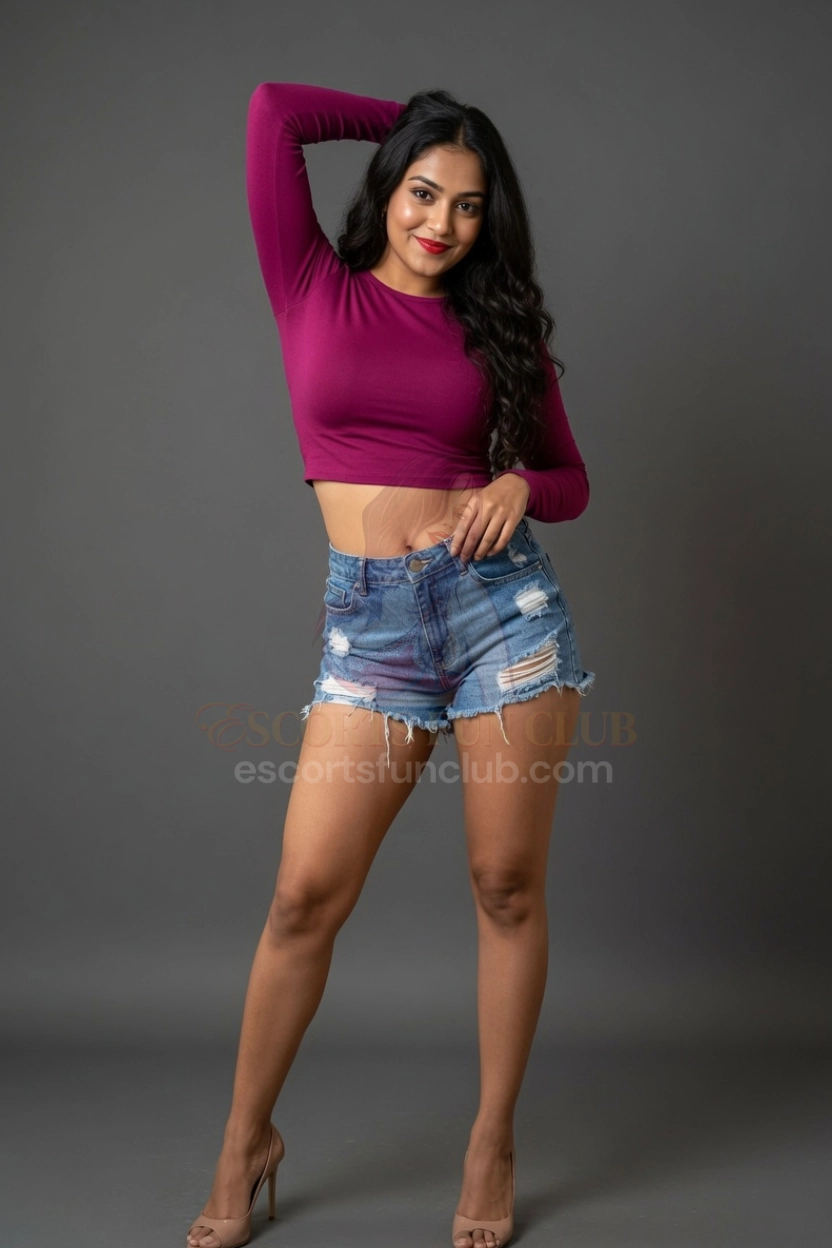 Vanya - Professional GFE Mumbai