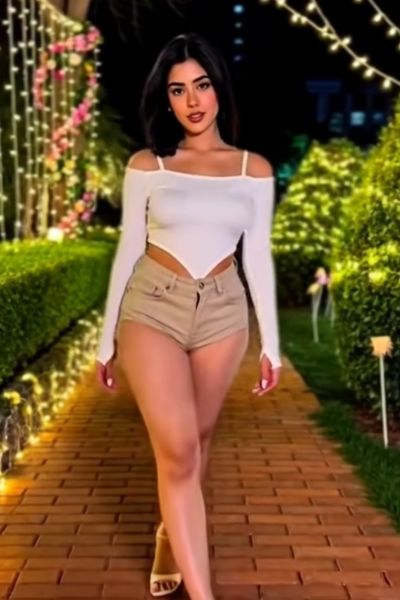 Zara celebrity escort Banjara Hills Hyderabad