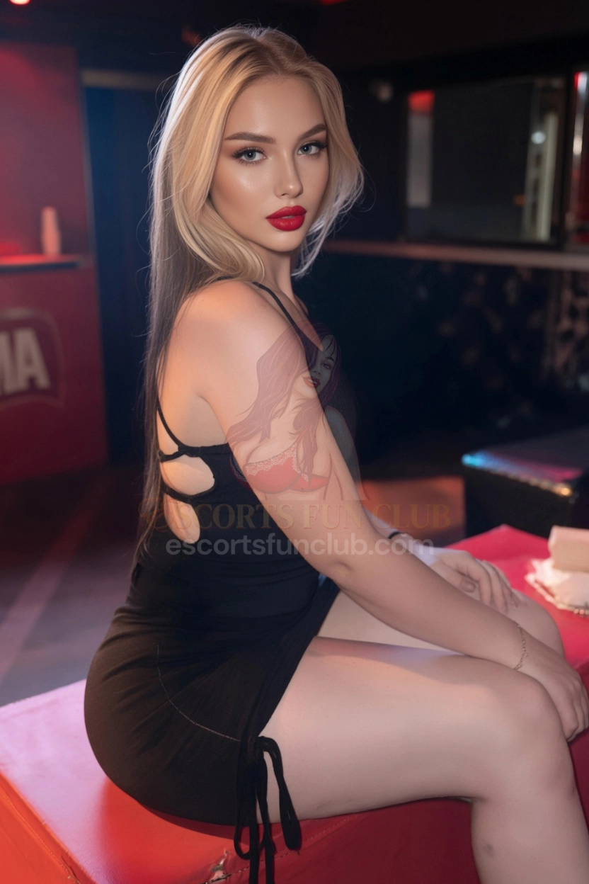 Zoya - Russian Look Call Girl Vashi